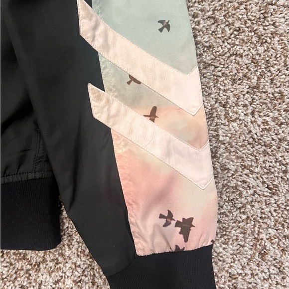 Bad Bunch NYC Vintage Preowned A Unique Lightweight Windbreaker: artist Kiesza - Picture 6 of 11